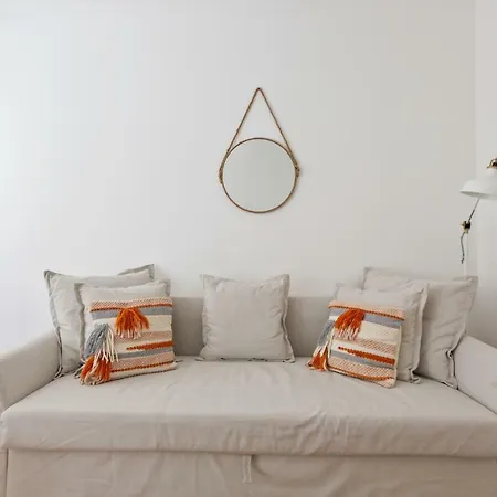 Beautiful 2 Bed Apt, Sleeps 6 Nr Benfica Apartment Lisbon